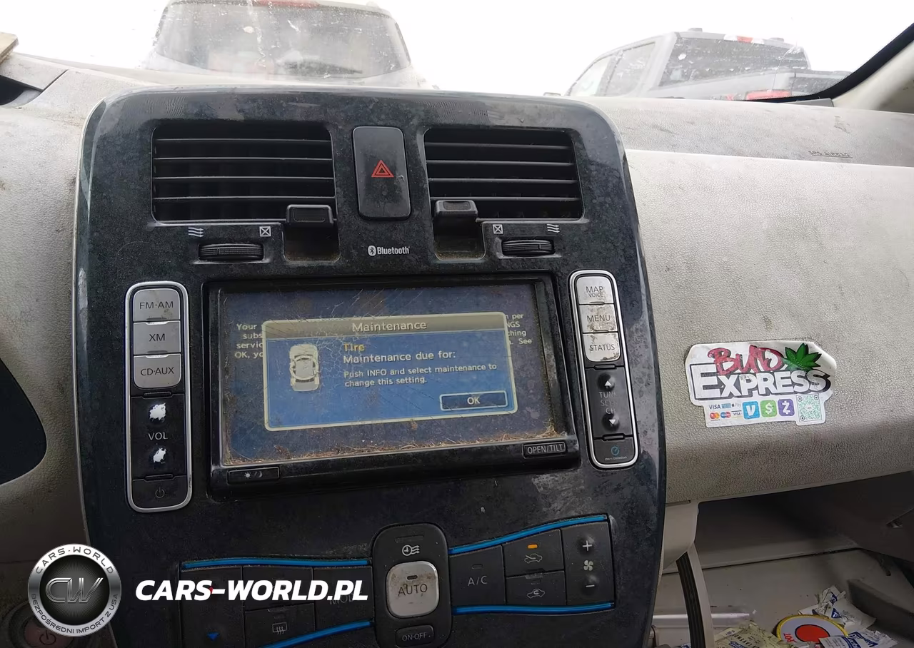 2011 Nissan Leaf Sl VIN:JN1AZ0CP4BT008724 - 14