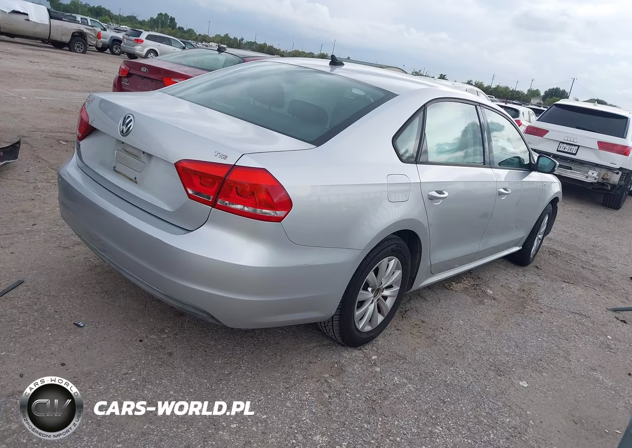 2015 Volkswagen Passat 1.8T Wolfsburg Edition VIN:1VWAS7A3XFC007252 - 4