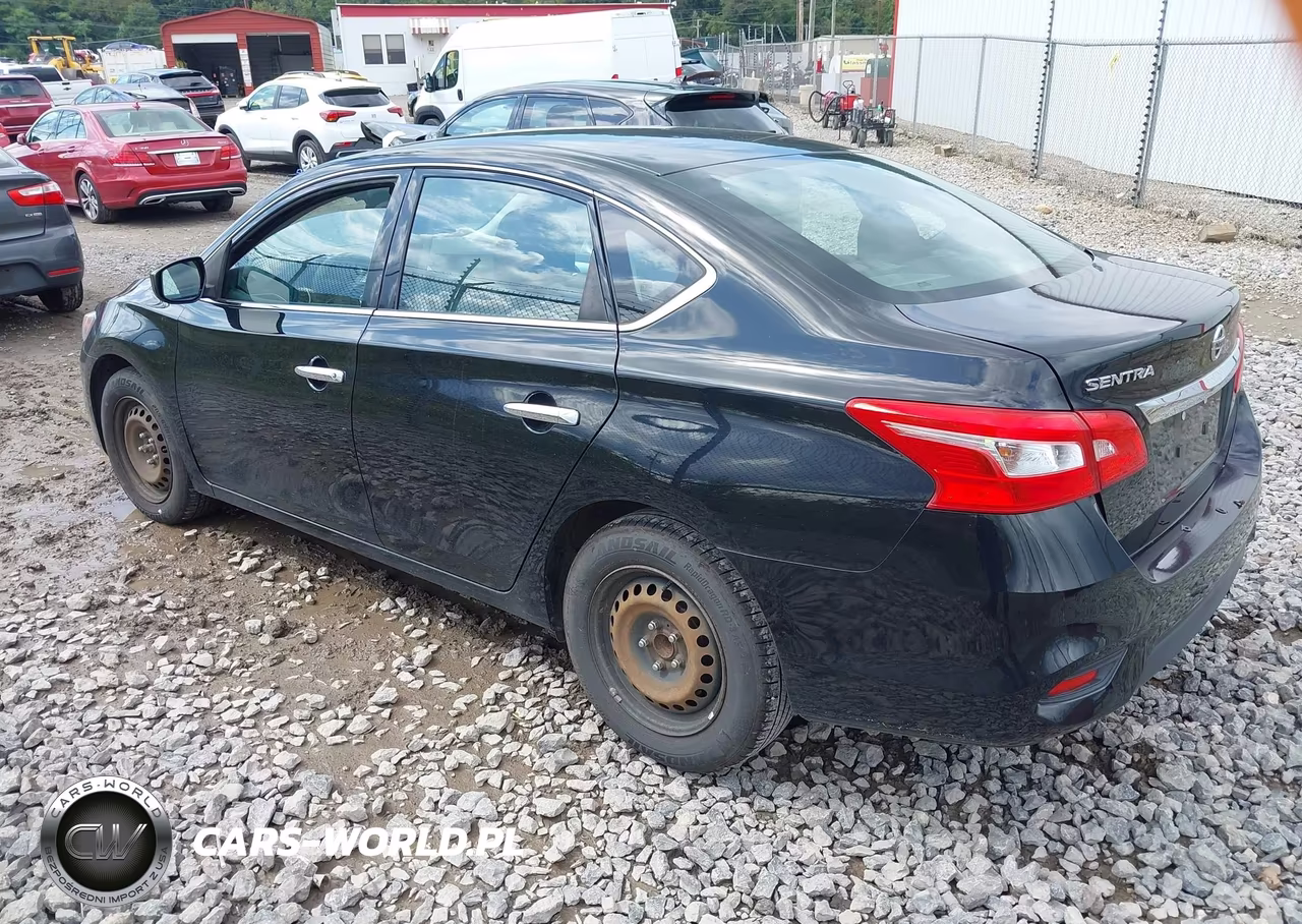 2018 Nissan Sentra S VIN:3N1AB7AP3JY299562 - 3