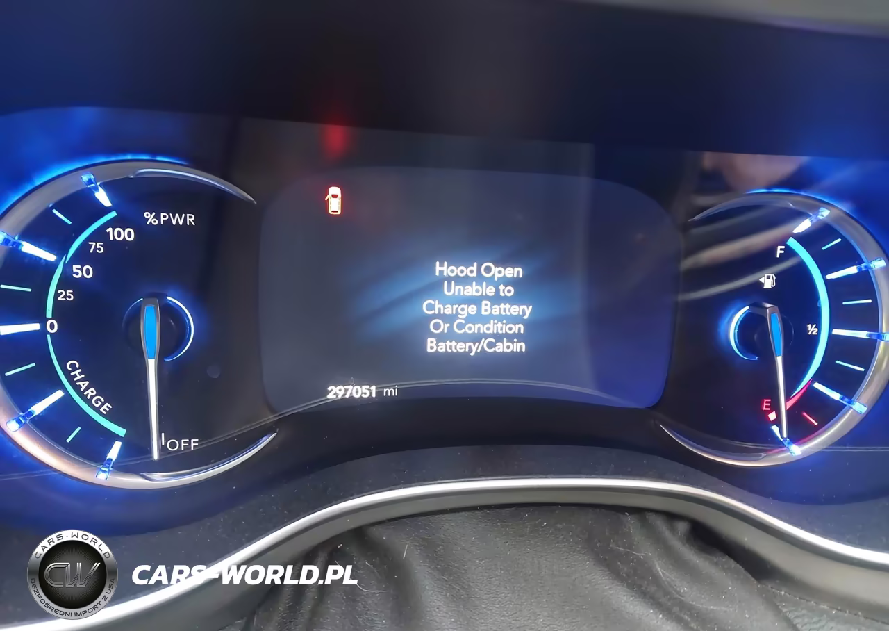 2021 Chrysler Pacifica Hybrid Limited VIN:2C4RC1S7XMR586541 - 7