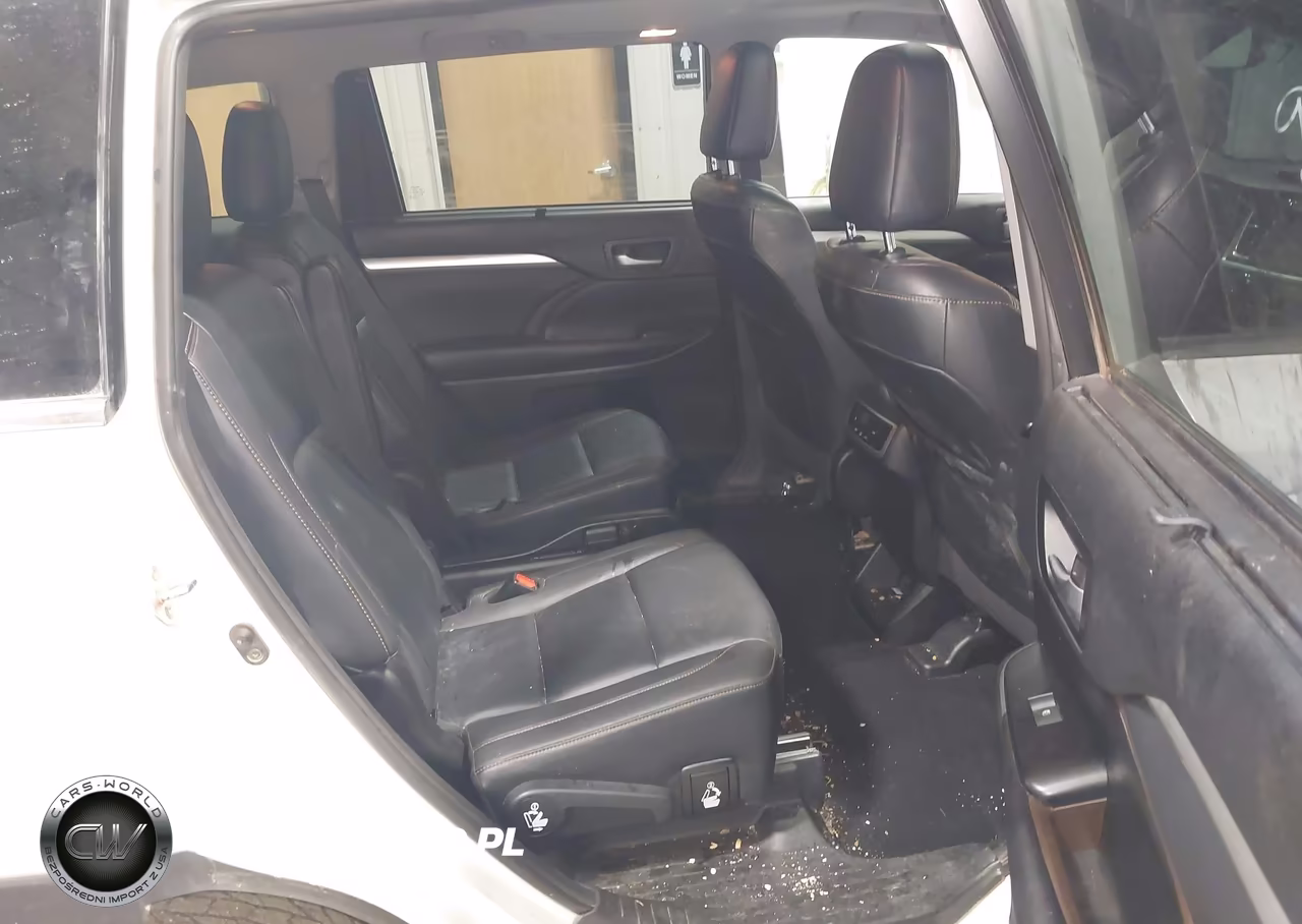 2019 Toyota Highlander Xle VIN:5TDJZRFH6KS565106 - 8