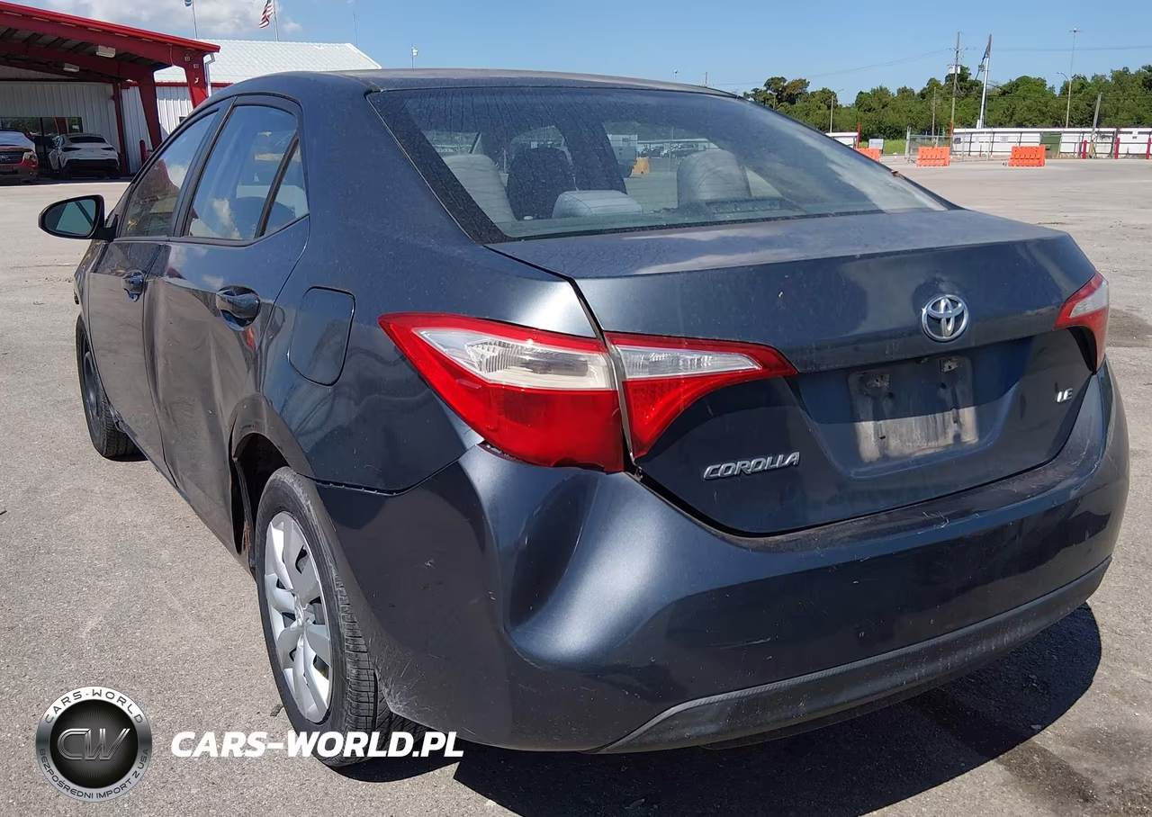 2015 Toyota Corolla Le VIN:5YFBURHE3FP269089 - 3