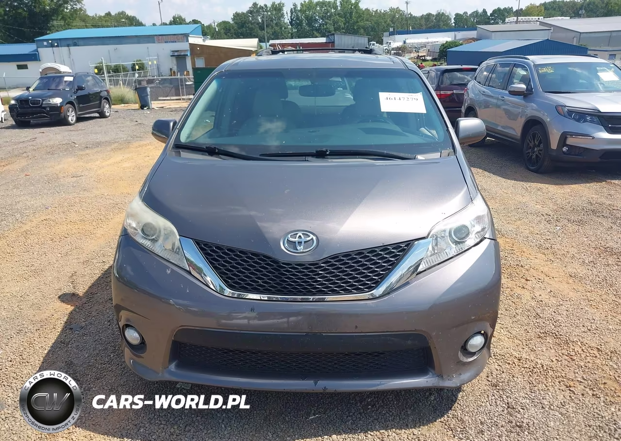 2017 Toyota Sienna Xle 7 Passenger VIN:5TDDZ3DC6HS179702 - 12