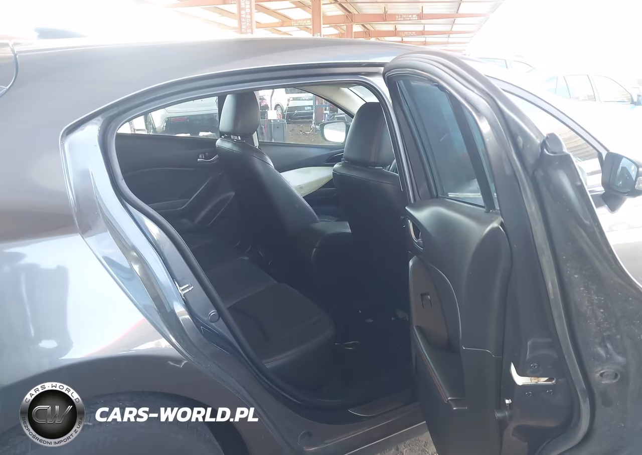 2015 Mazda Mazda3 I Grand Touring VIN:JM1BM1M71F1275910 - 8