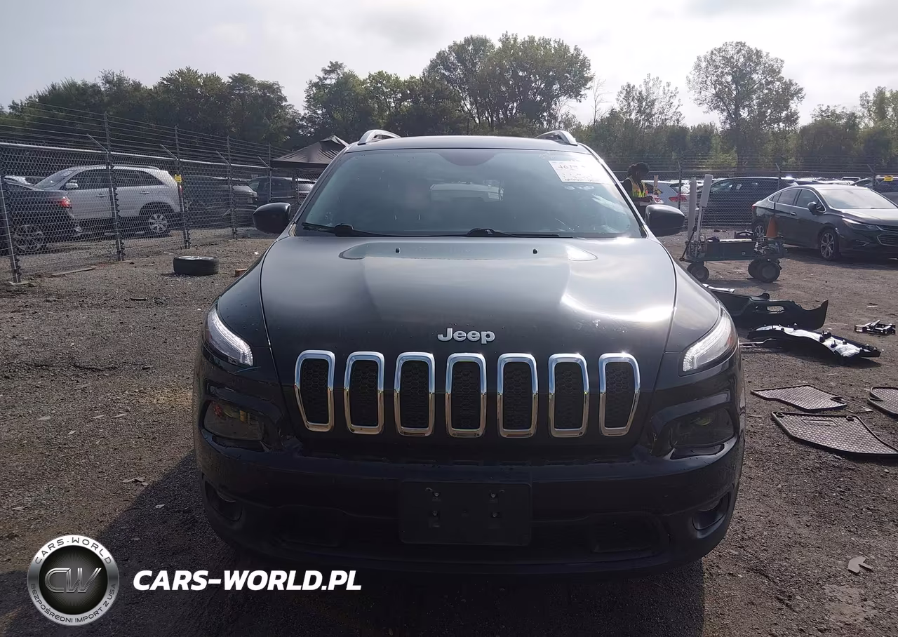 2017 Jeep Cherokee Latitude 4X4 VIN:1C4PJMCS2HD217974 - 13