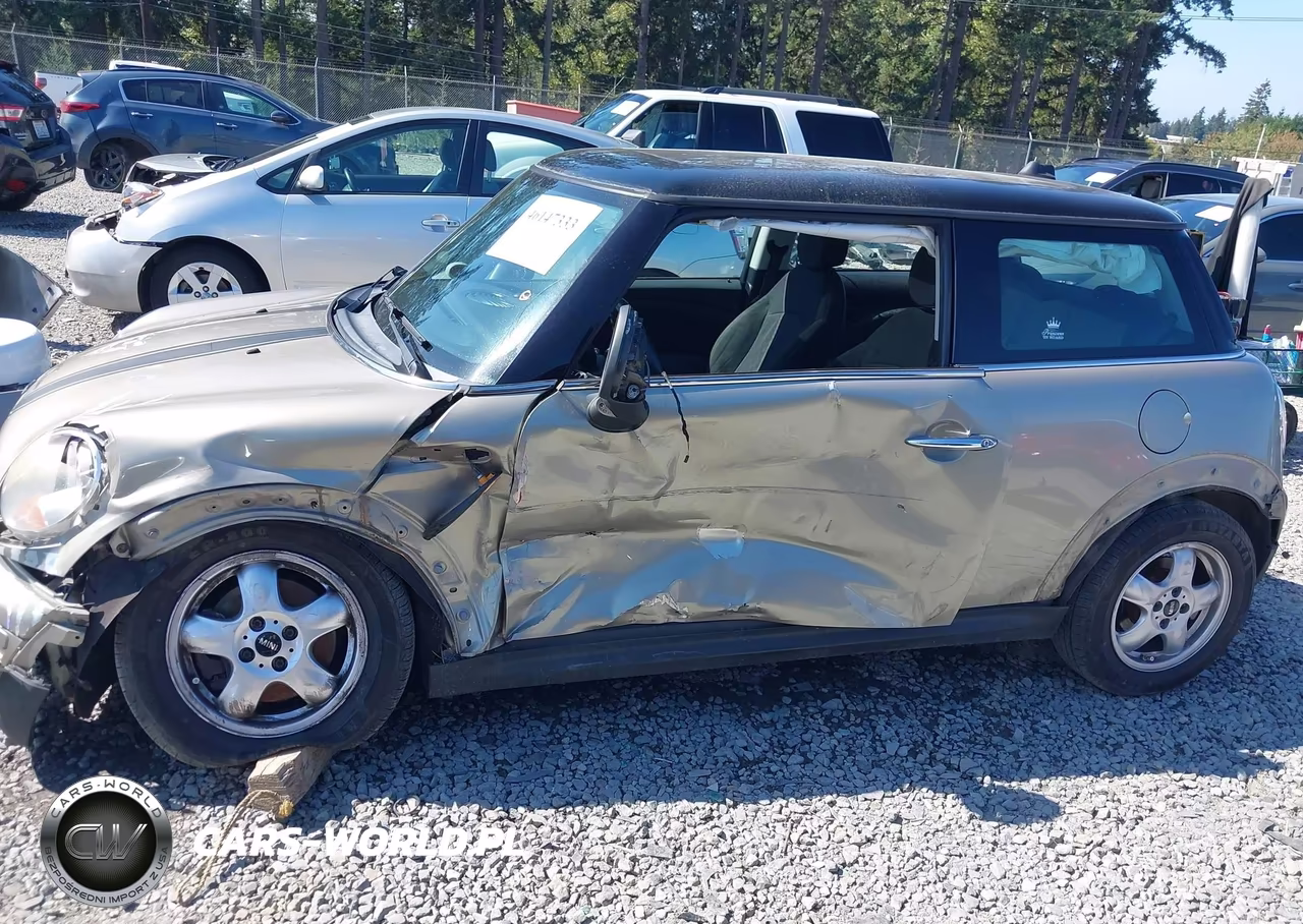 2008 Mini Cooper VIN:WMWMF33538TT67295 - 6