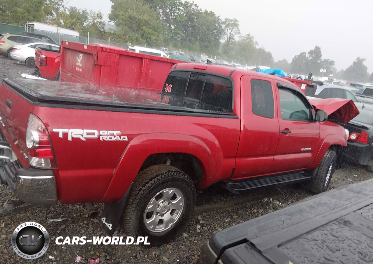 2015 Toyota Tacoma Base V6 VIN:5TFUU4EN4FX126976 - 13