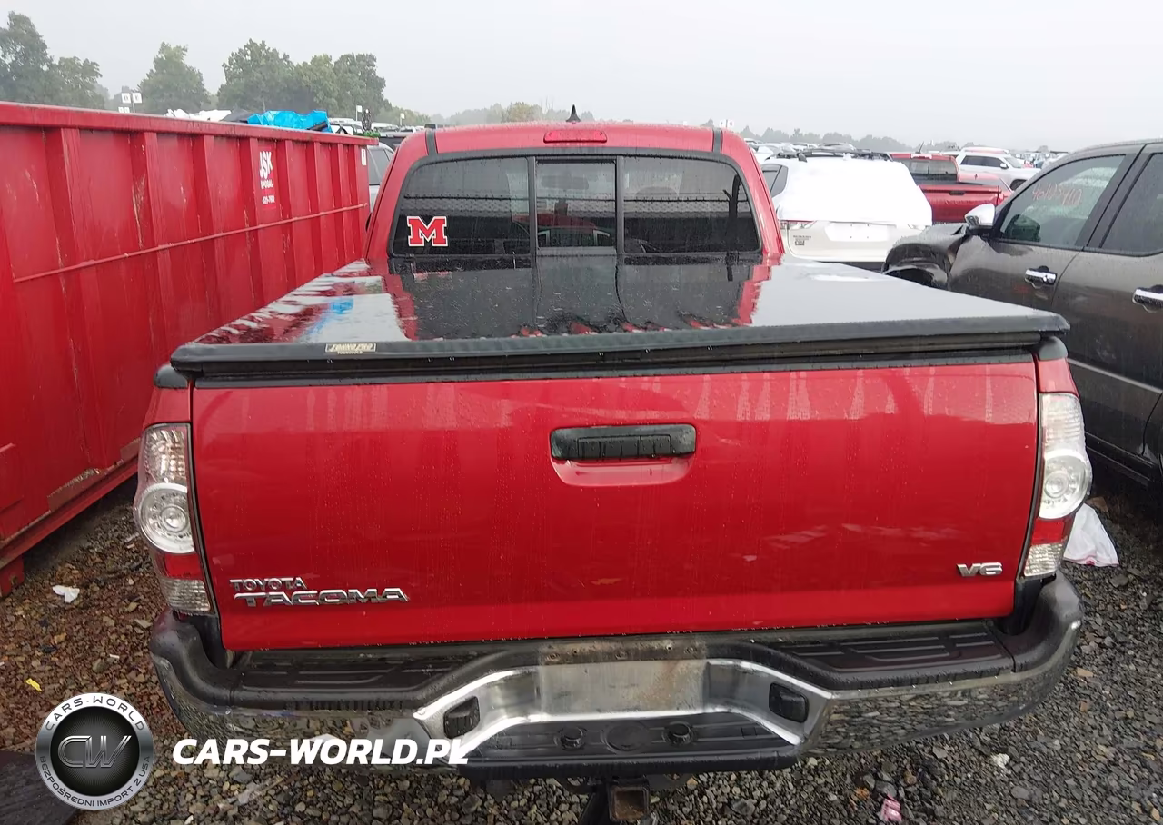 2015 Toyota Tacoma Base V6 VIN:5TFUU4EN4FX126976 - 16
