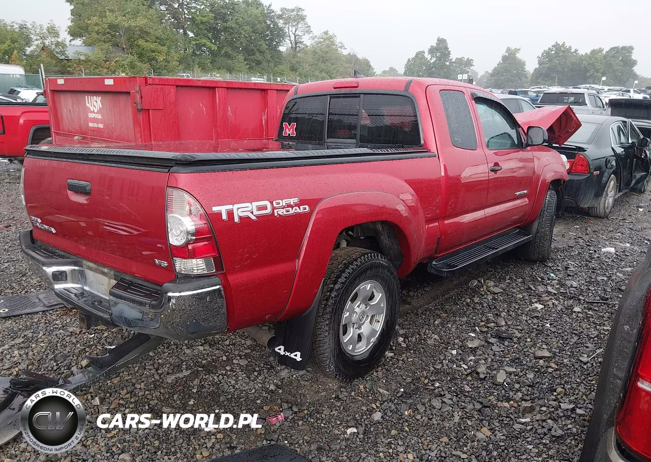 2015 Toyota Tacoma Base V6 VIN:5TFUU4EN4FX126976 - 4