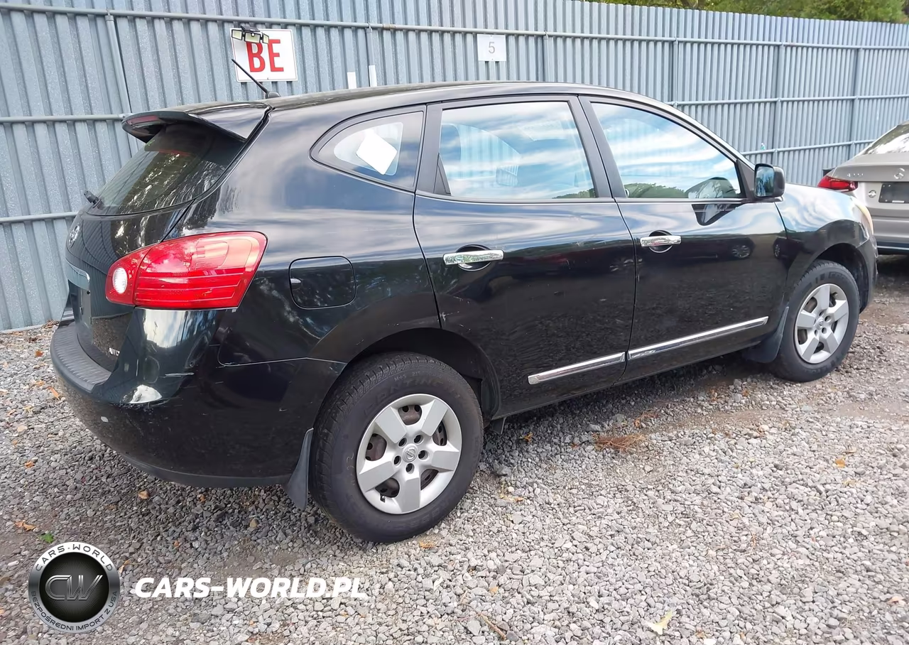 2011 Nissan Rogue S VIN:JN8AS5MV2BW261510 - 4