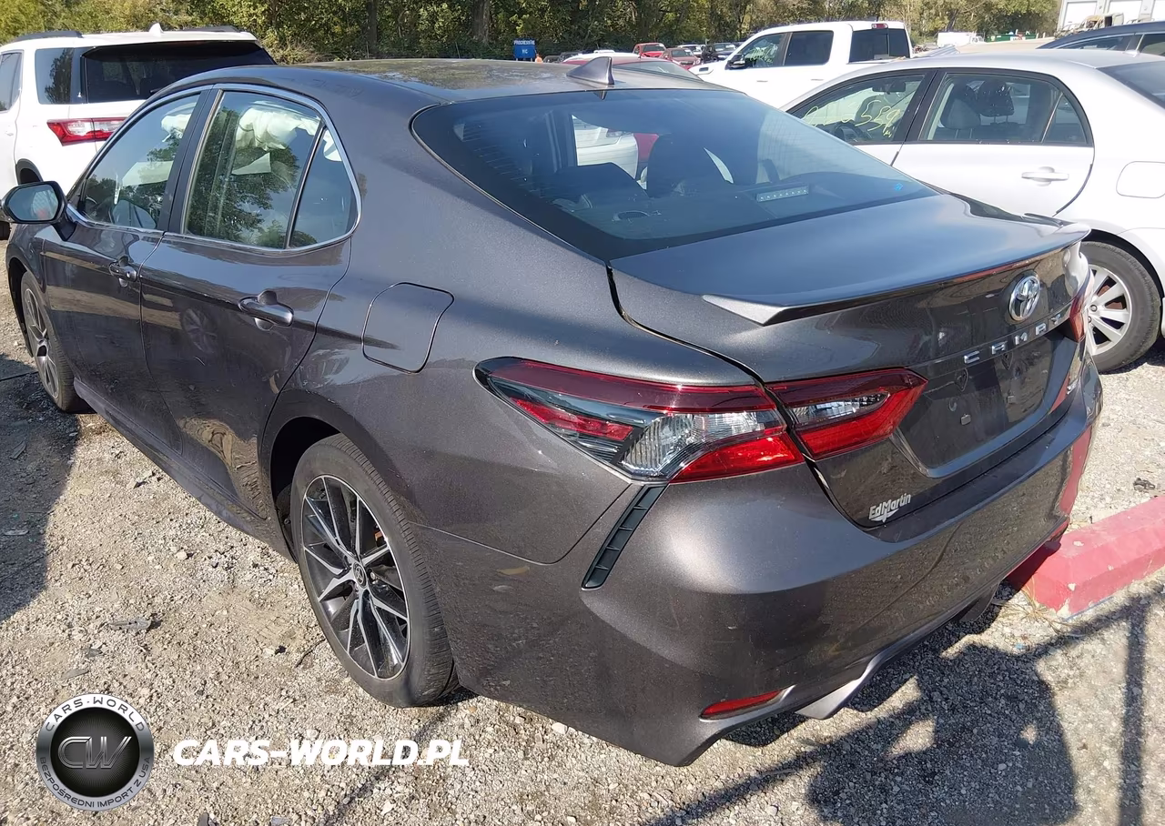 2024 Toyota Camry Se VIN:4T1G11AK1RU875347 - 3