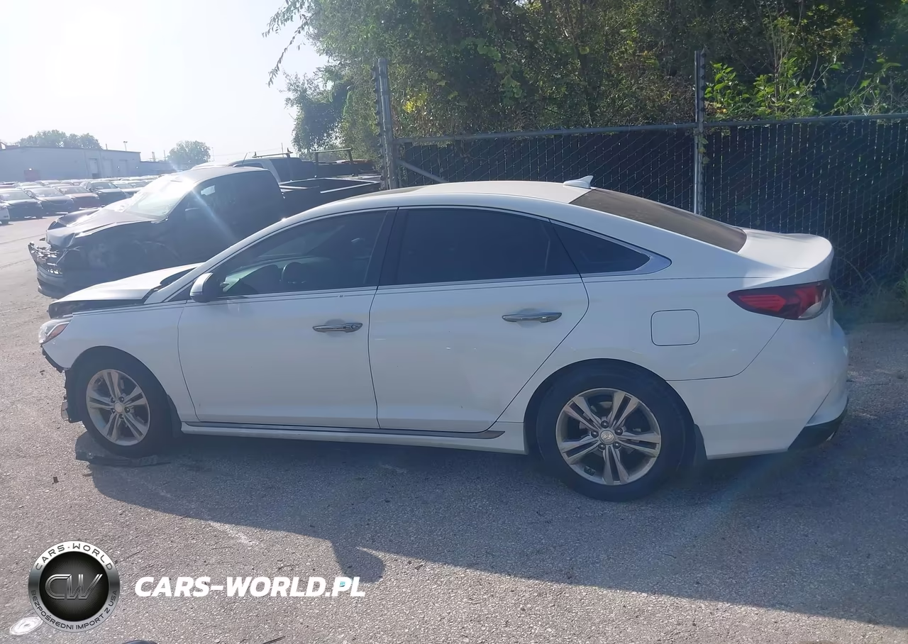 2018 Hyundai Sonata Sport VIN:5NPE34AF4JH684563 - 15