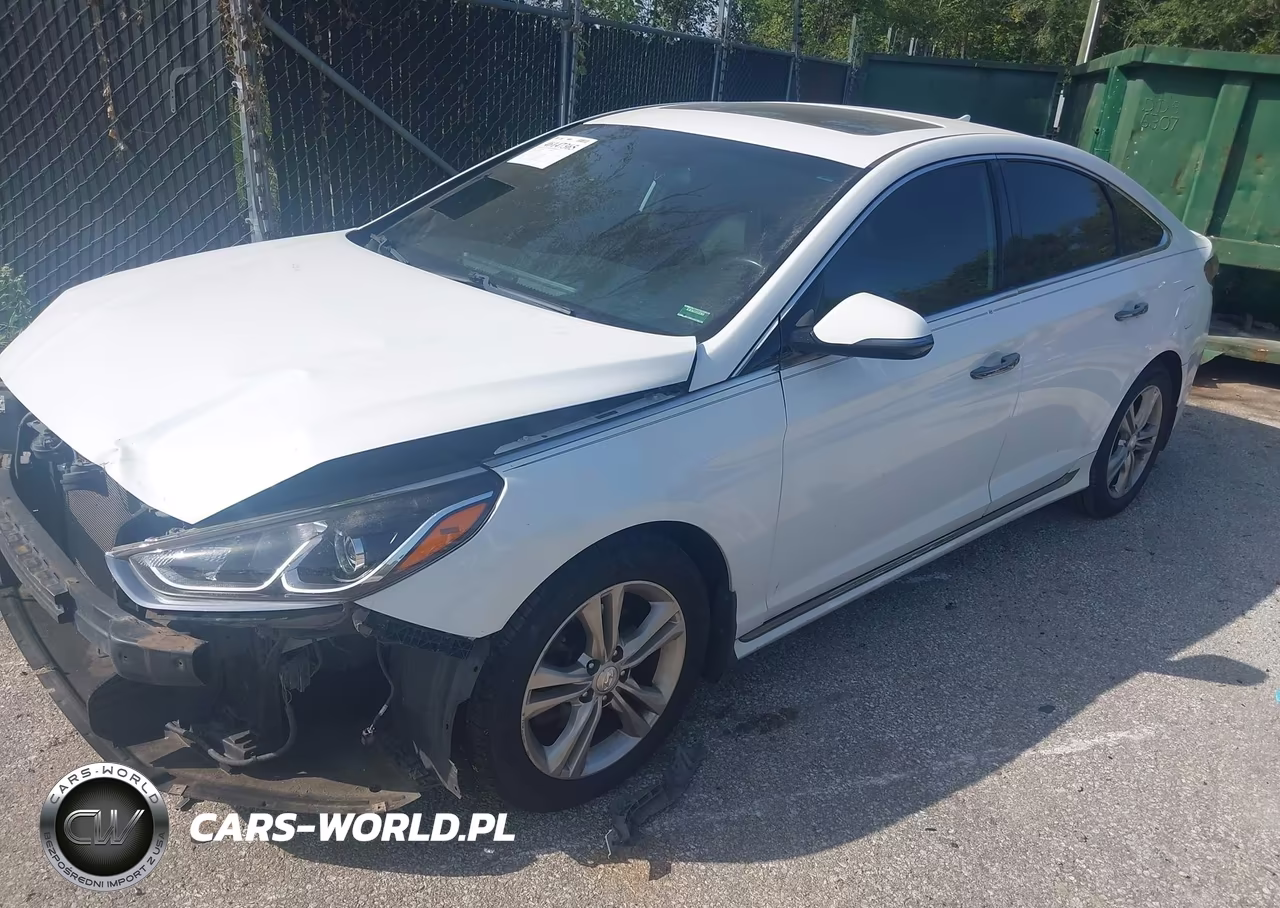 2018 Hyundai Sonata Sport VIN:5NPE34AF4JH684563 - 2