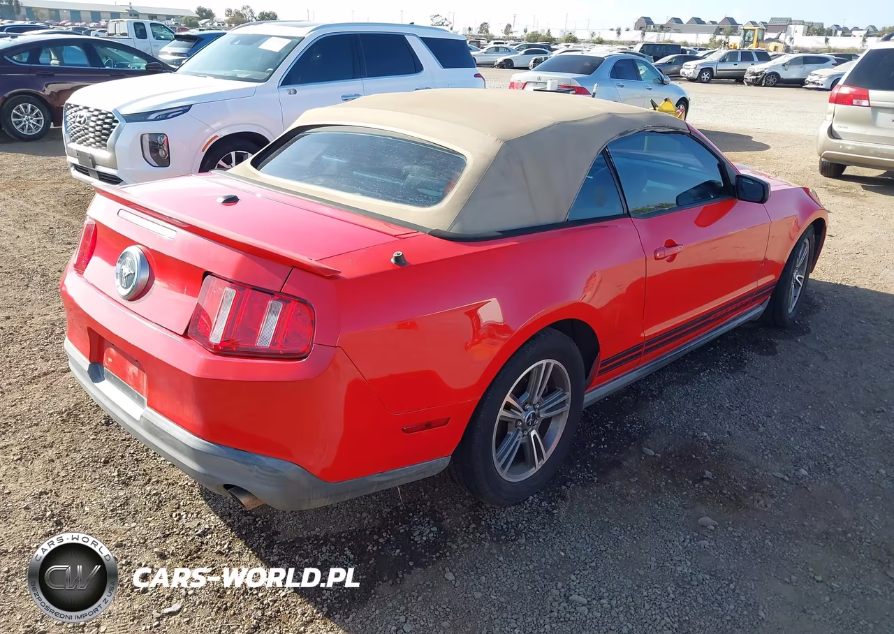 2010 Ford Mustang V6-V6 Premium VIN:1ZVBP8EN0A5121930 - 4