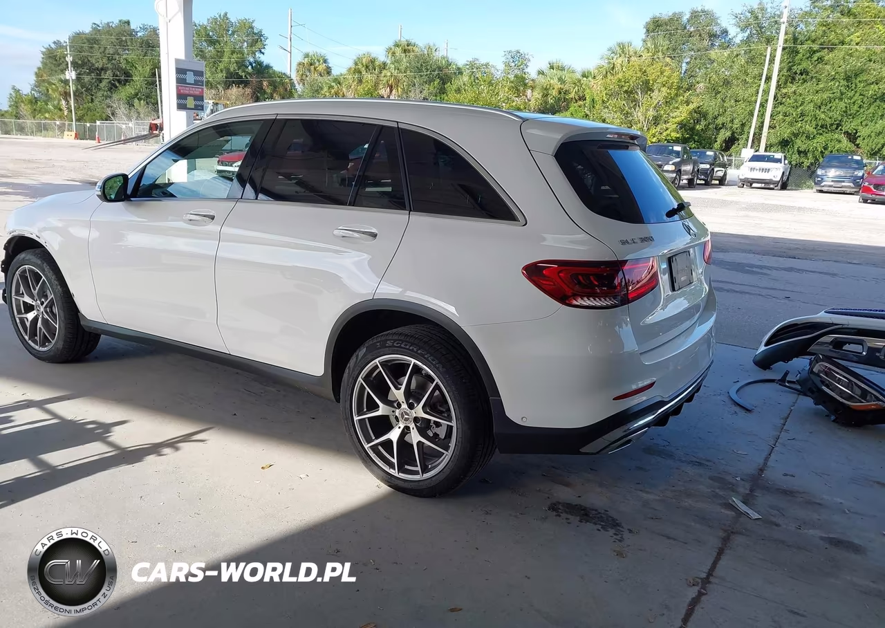 2020 Mercedes-Benz Glc 300 4Matic VIN:W1N0G8EB3LF767498 - 3