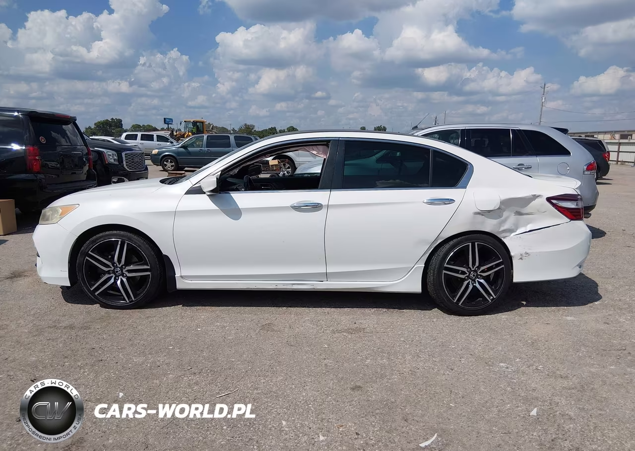 2017 Honda Accord Sport VIN:1HGCR2F69HA222683 - 14