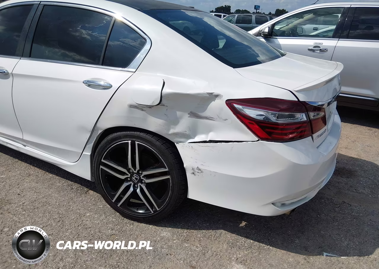 2017 Honda Accord Sport VIN:1HGCR2F69HA222683 - 6