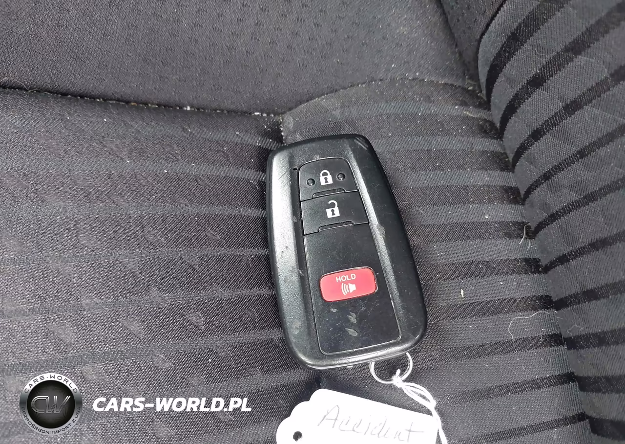 2016 Toyota Prius Two VIN:JTDKBRFU0G3505885 - 11