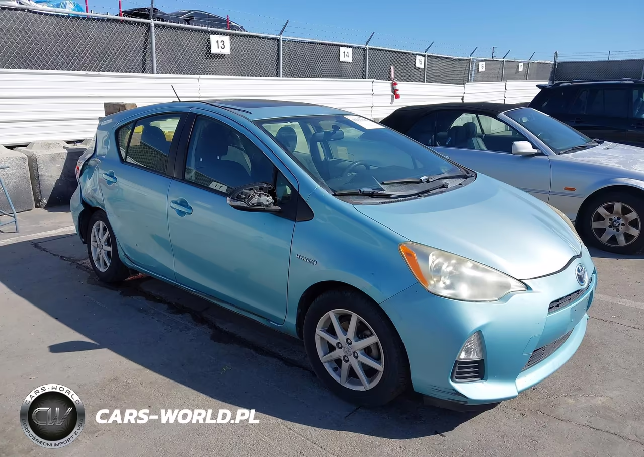 2013 Toyota Prius C Three