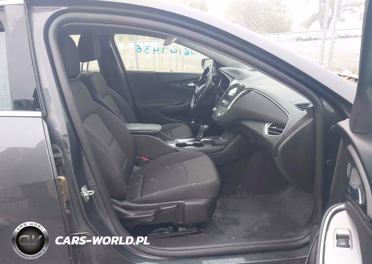 2018 Chevrolet Malibu Lt VIN:1G1ZD5ST1JF223154 - 5