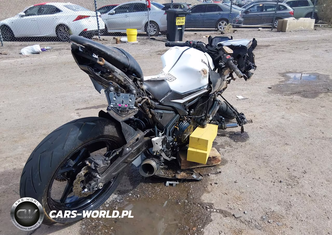 2020 Kawasaki Ex650 M VIN:ML5EXEM18LDA03918 - 4