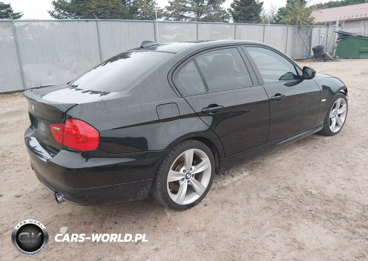 2010 BMW 335I xDrive VIN:WBAPL3C57AA408115 - 4