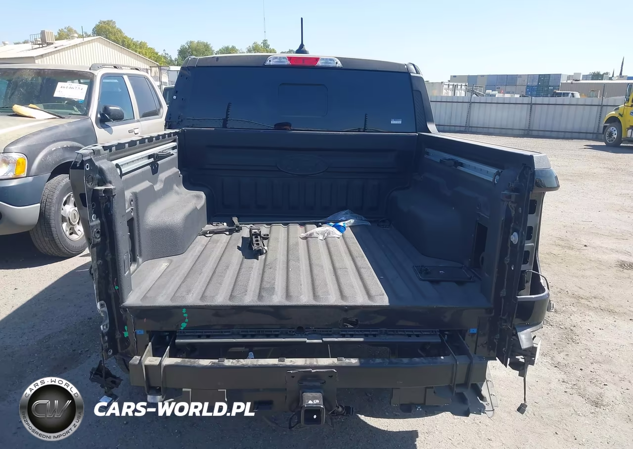 2025 Ford Maverick Lariat VIN:3FTTW8SA2SRB43860 - 17