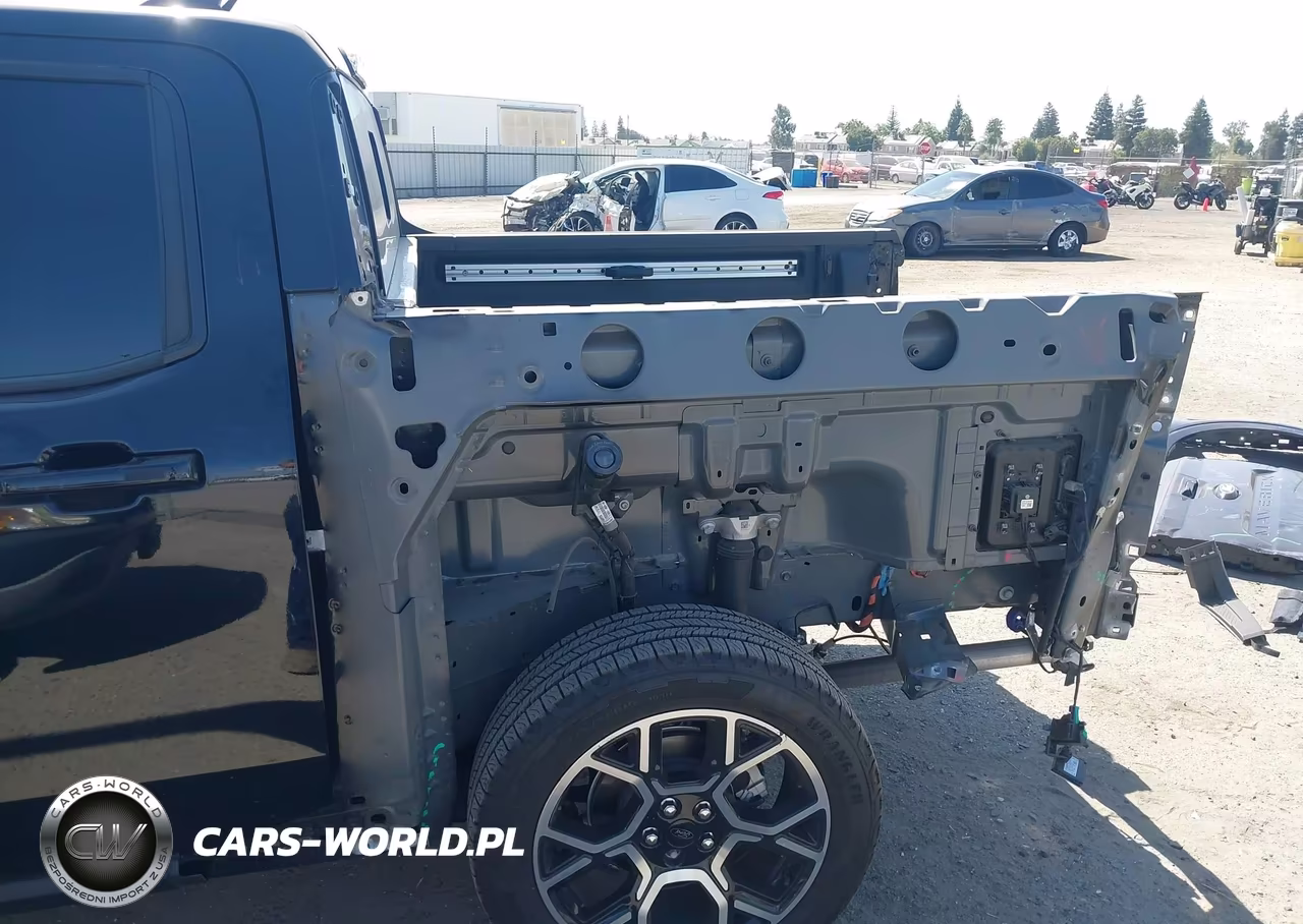 2025 Ford Maverick Lariat VIN:3FTTW8SA2SRB43860 - 6