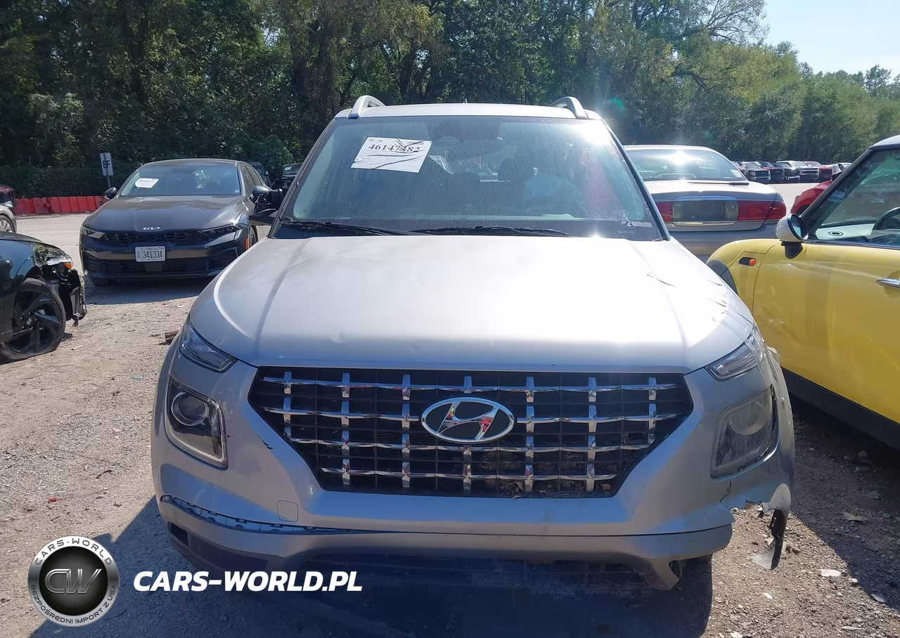 2025 Hyundai Venue Sel VIN:KMHRC8A38SU405813 - 11