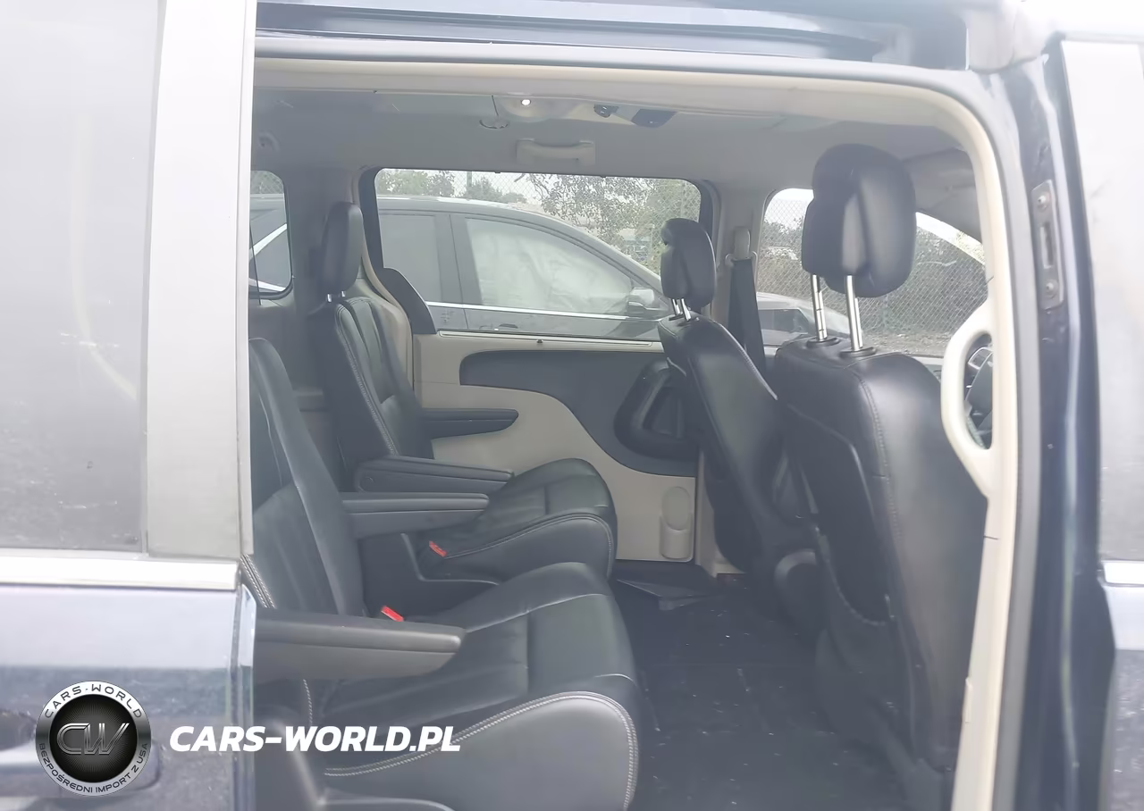 2014 Chrysler Town & Country Touring VIN:2C4RC1BG5ER237031 - 8