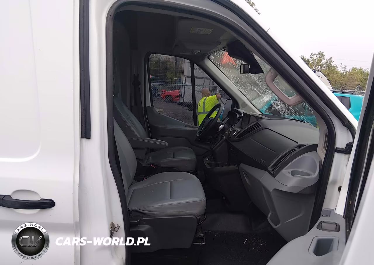 2018 Ford Transit-250 VIN:1FTYR2CG9JKA83625 - 5