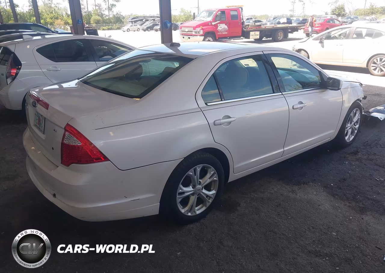 2012 Ford Fusion Se VIN:3FAHP0HA2CR122073 - 4