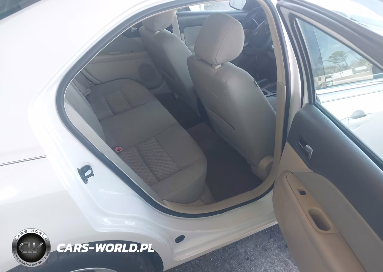 2012 Ford Fusion Se VIN:3FAHP0HA2CR122073 - 8