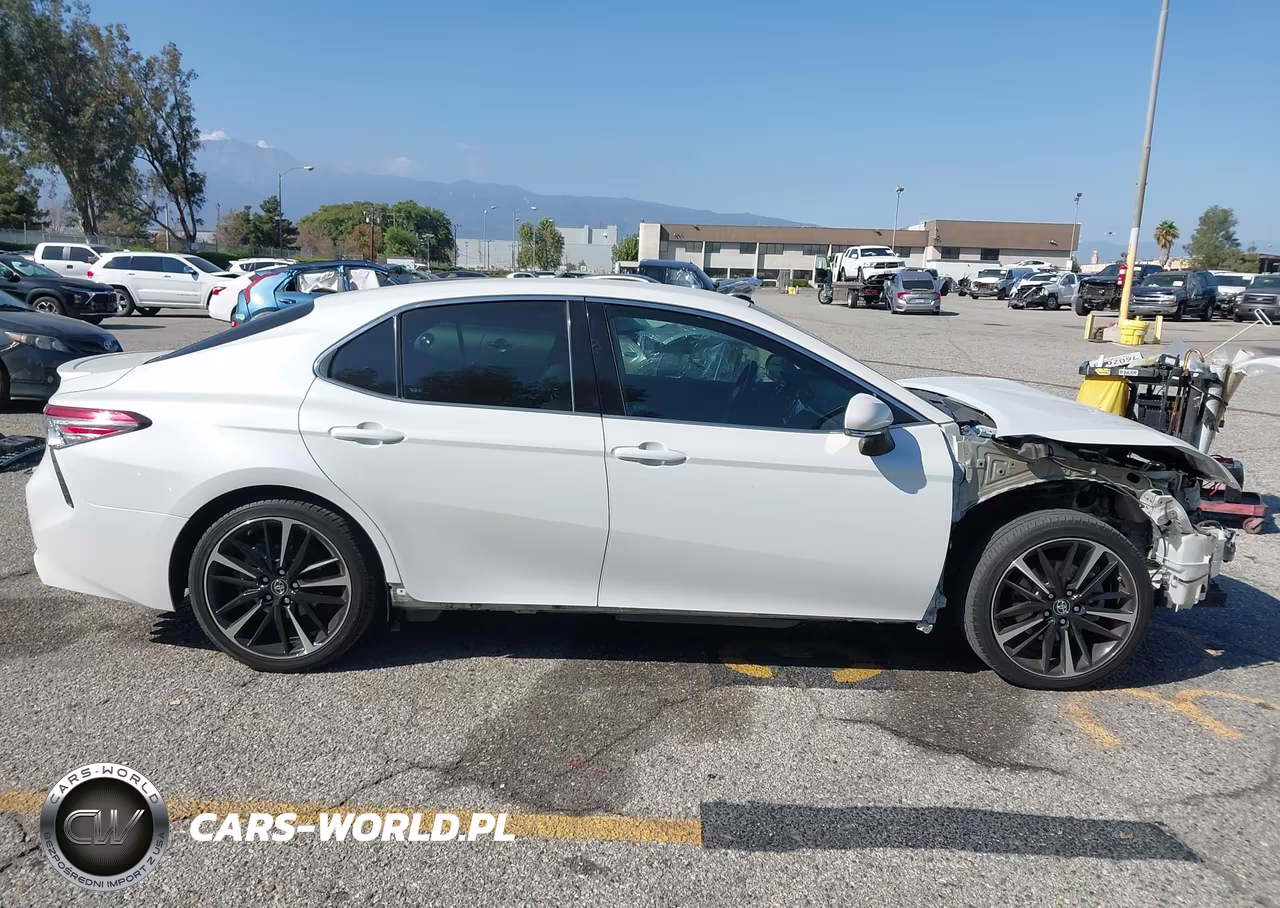 2018 Toyota Camry Xse VIN:4T1B61HK5JU007003 - 14