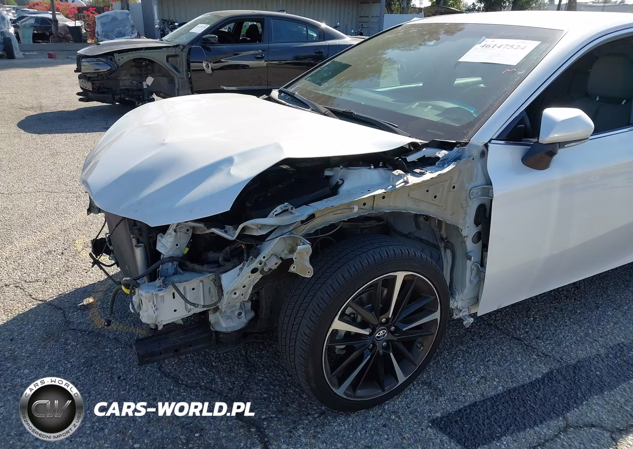 2018 Toyota Camry Xse VIN:4T1B61HK5JU007003 - 18