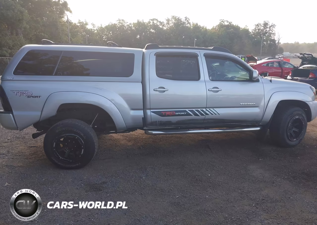 2011 Toyota Tacoma Prerunner V6 VIN:3TMKU4HN9BM030831 - 13