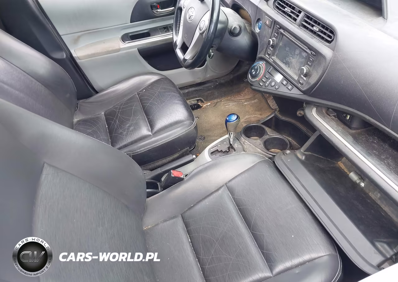2014 Toyota Prius C Four VIN:JTDKDTB30E1081489 - 5