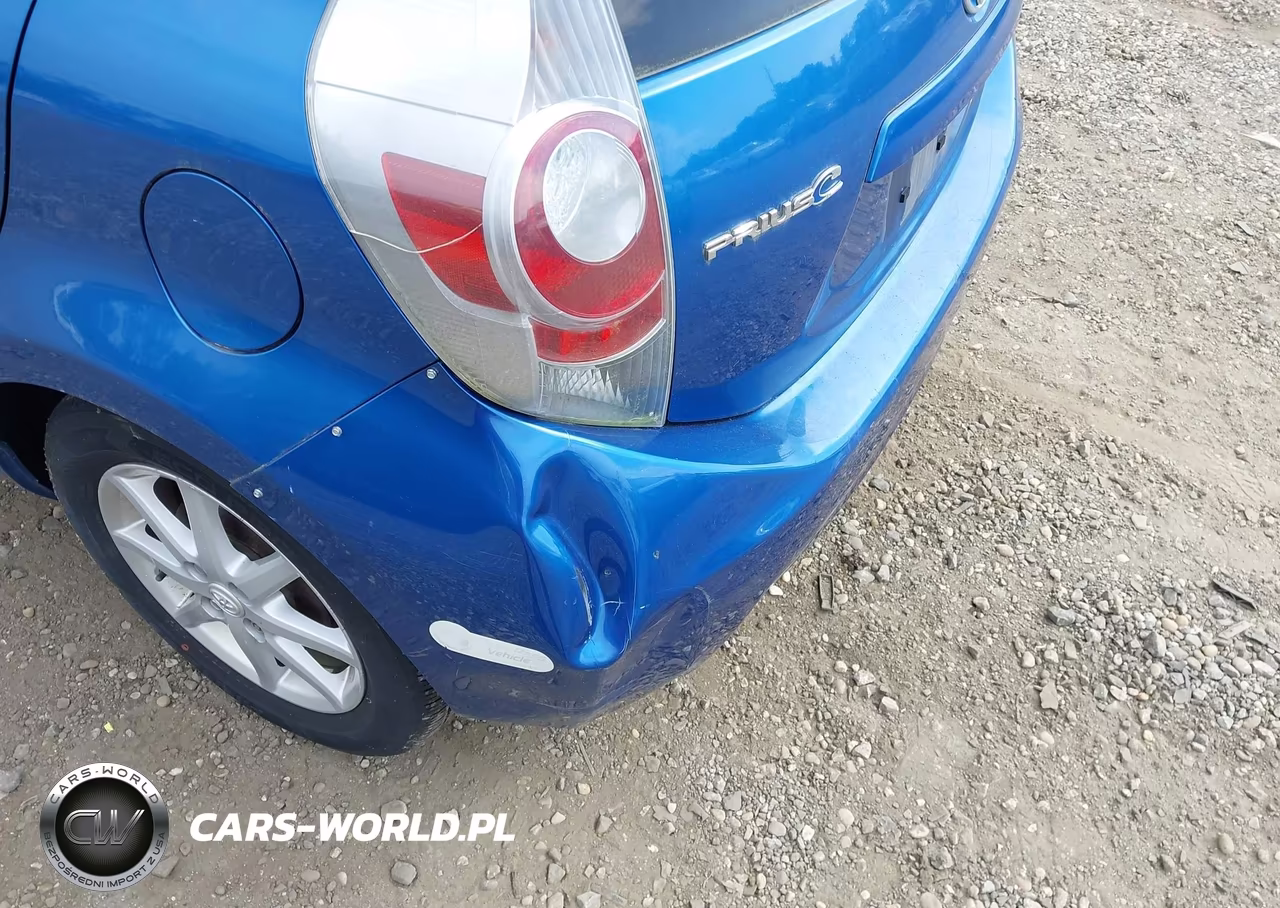 2014 Toyota Prius C Four VIN:JTDKDTB30E1081489 - 6