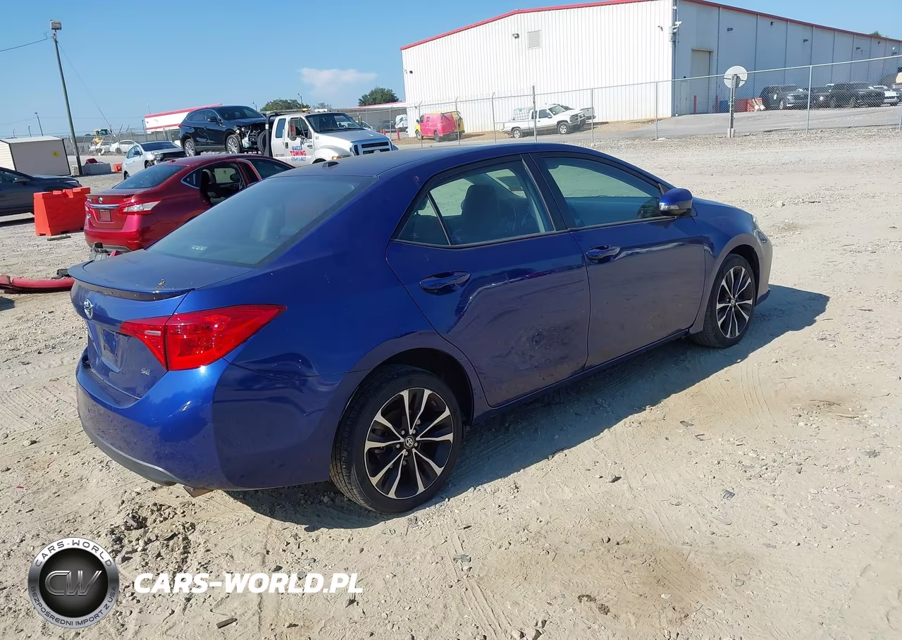 2017 Toyota Corolla Se VIN:2T1BURHE6HC834941 - 4