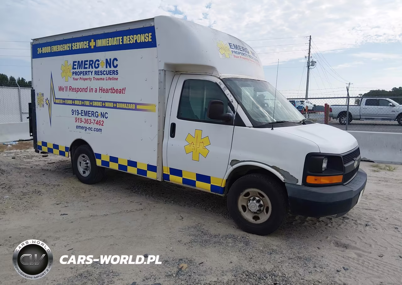 2010 Chevrolet Express Cutaway Work Van