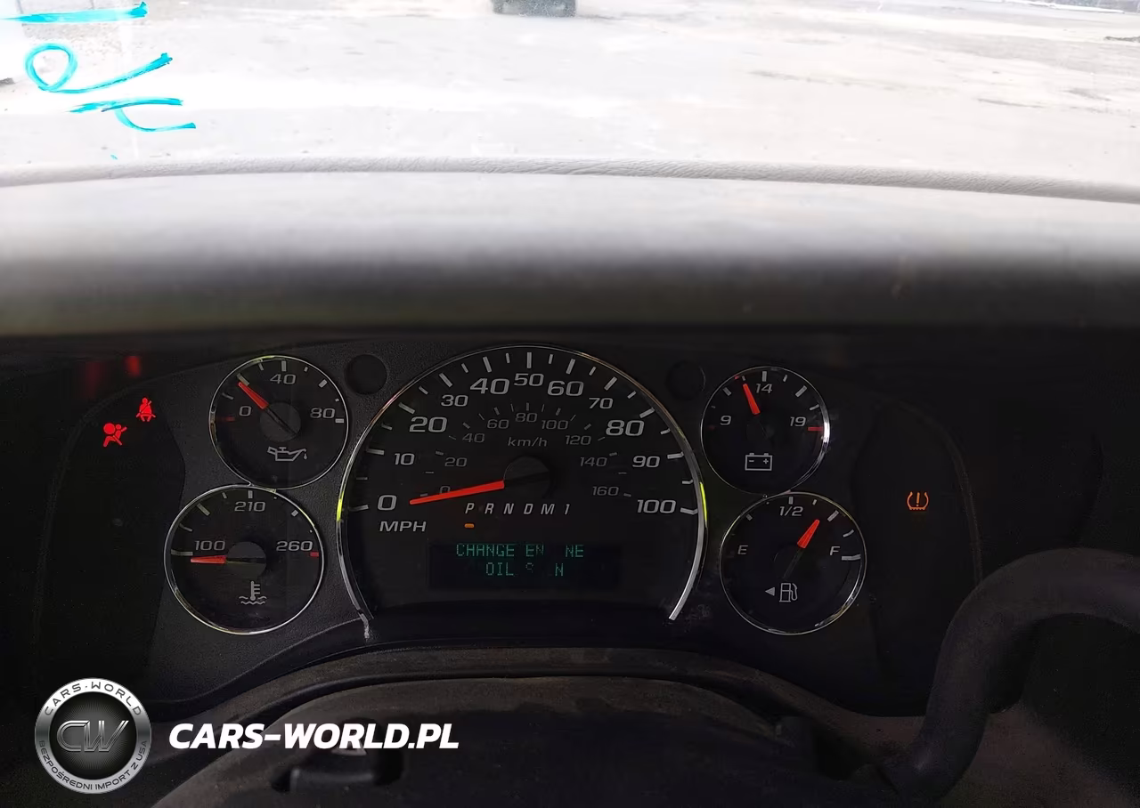 2010 Chevrolet Express Cutaway Work Van VIN:1GB3G2AG9A1105913 - 5