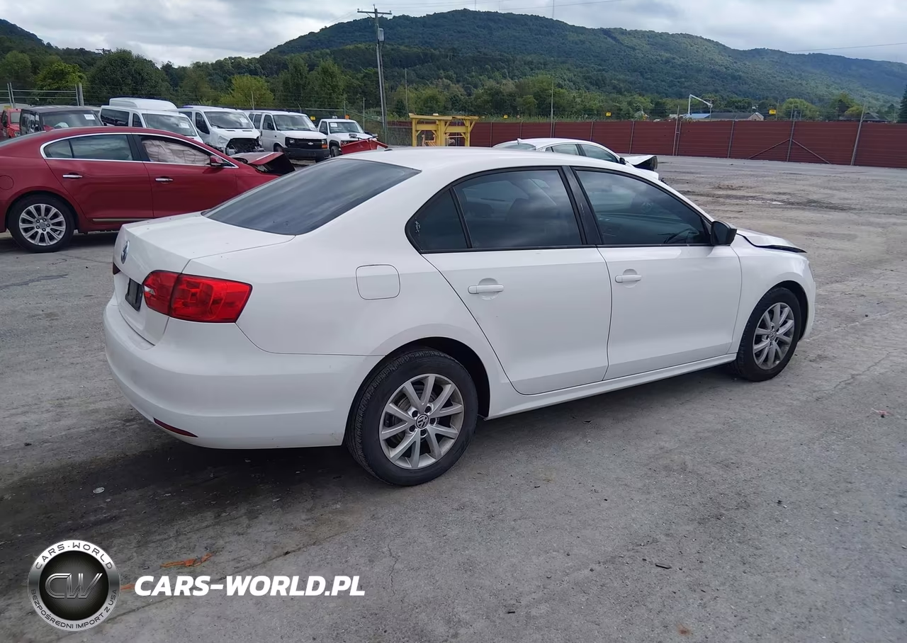 2012 Volkswagen Jetta 2.0L S VIN:3VW1K7AJ9CM317109 - 4