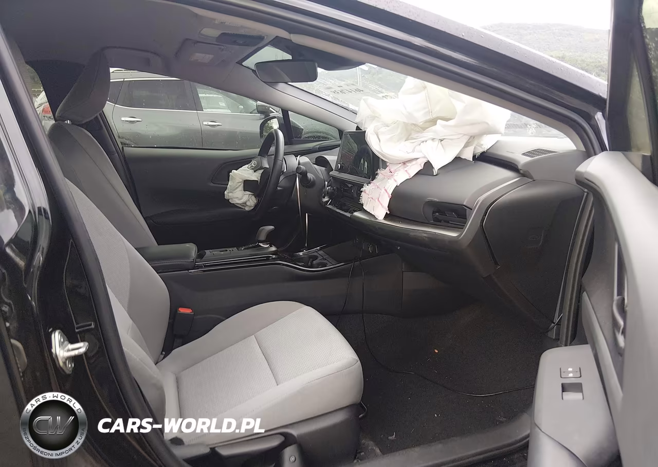 2024 Toyota Prius Le VIN:JTDACAAU9R3034548 - 5