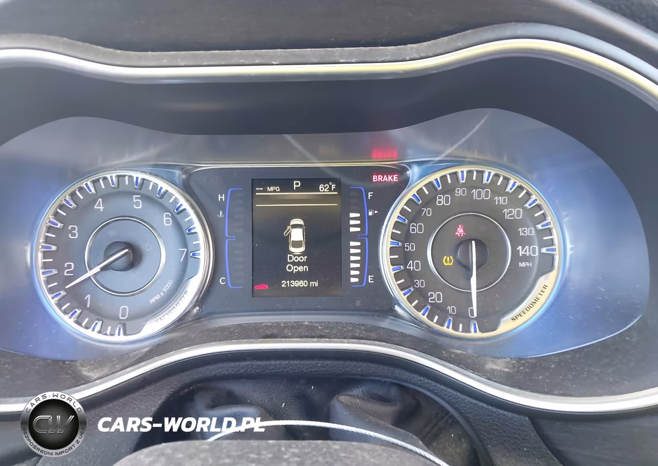 2016 Chrysler 200 Limited VIN:1C3CCCAB5GN137927 - 7