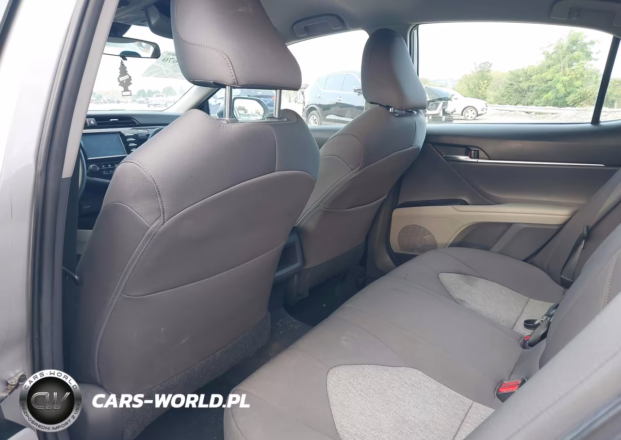 2019 Toyota Camry Le VIN:4T1B11HK7KU723157 - 8