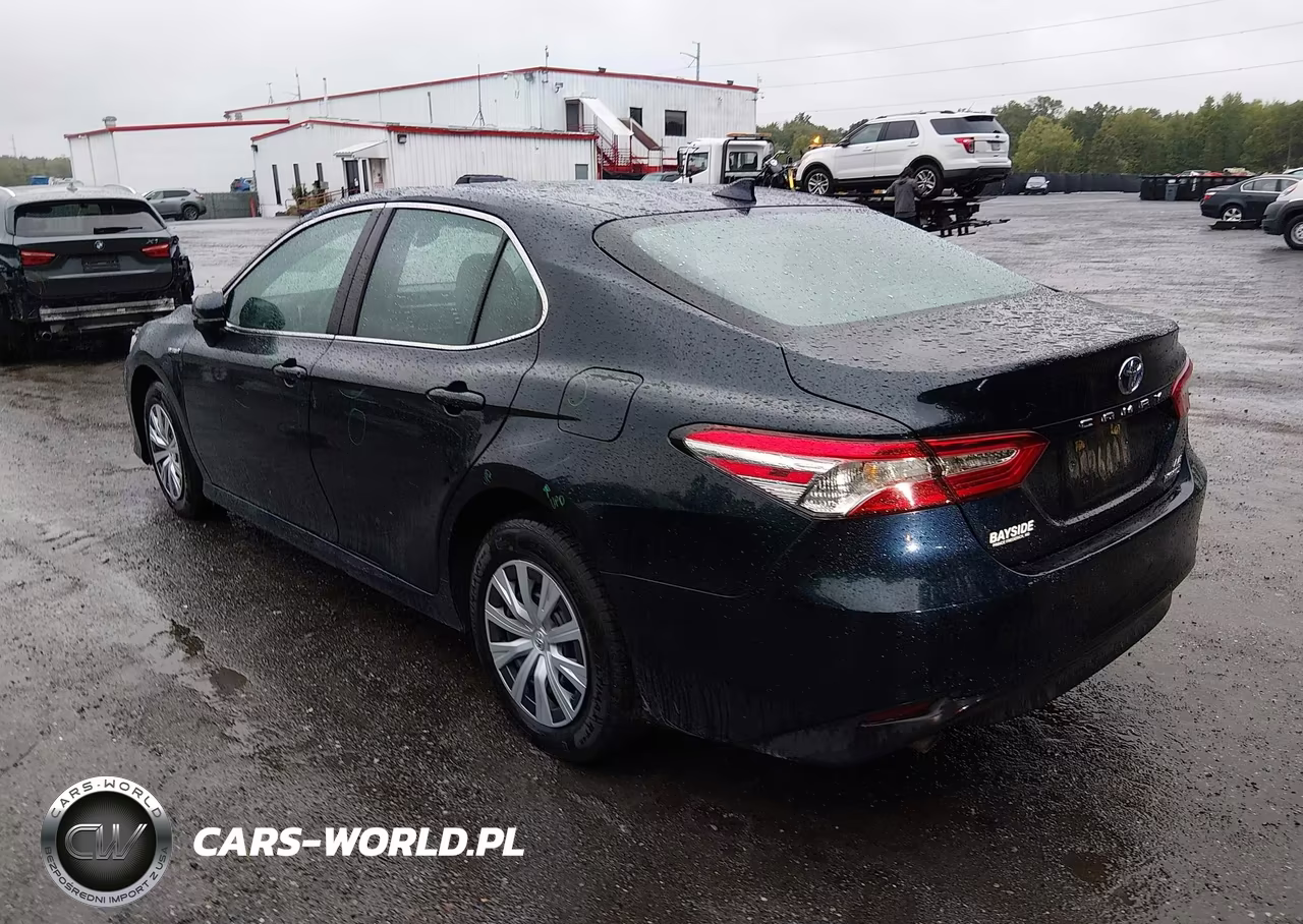 2020 Toyota Camry Le Hybrid VIN:4T1C31AK4LU546335 - 3