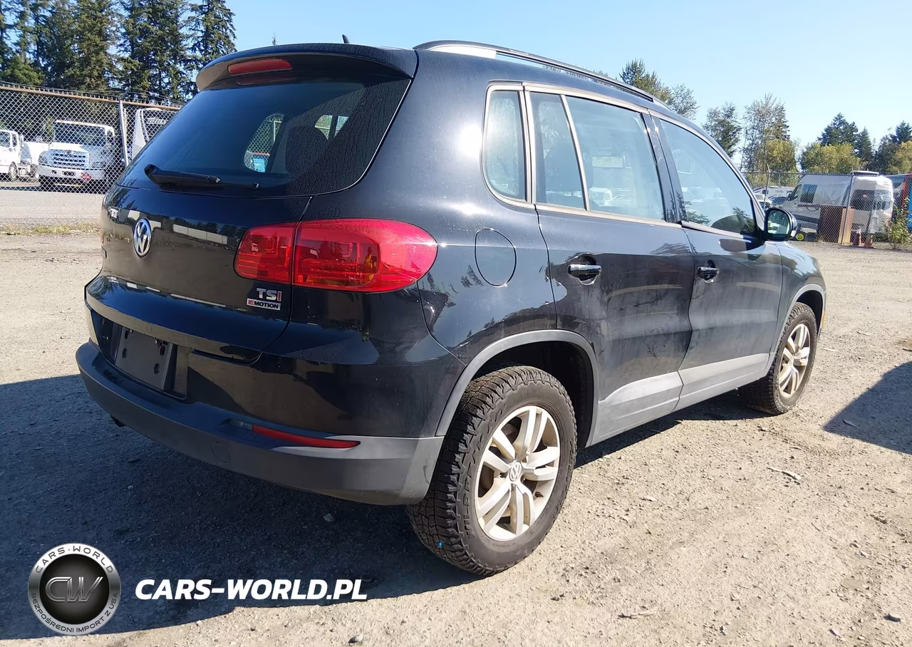 2016 Volkswagen Tiguan S VIN:WVGBV7AX8GW606793 - 4