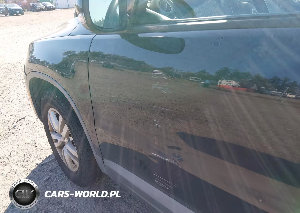 2016 Volkswagen Tiguan S VIN:WVGBV7AX8GW606793 - 6