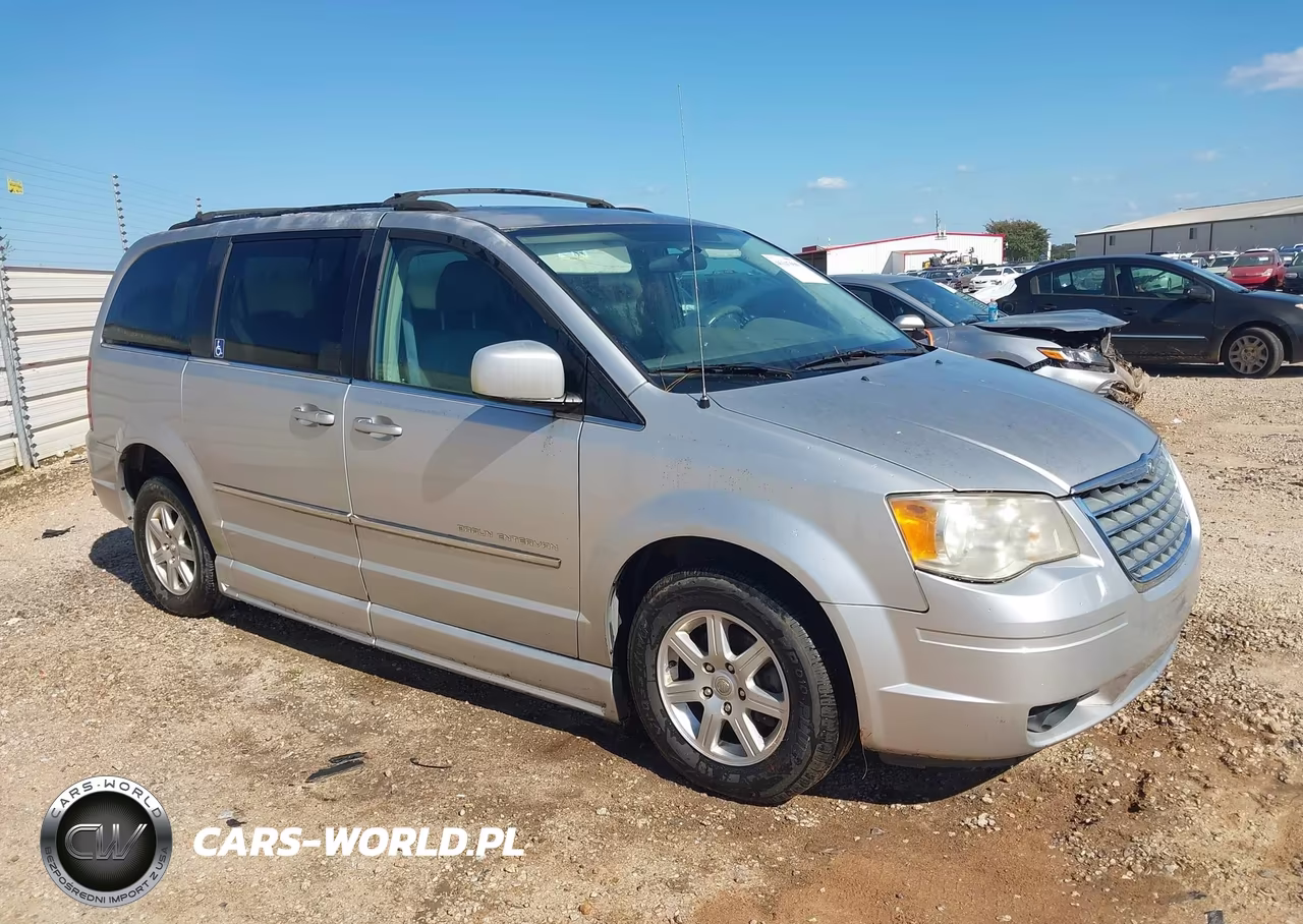2010 Chrysler Town & Country Touring VIN:2A4RR5D15AR195737 - 1