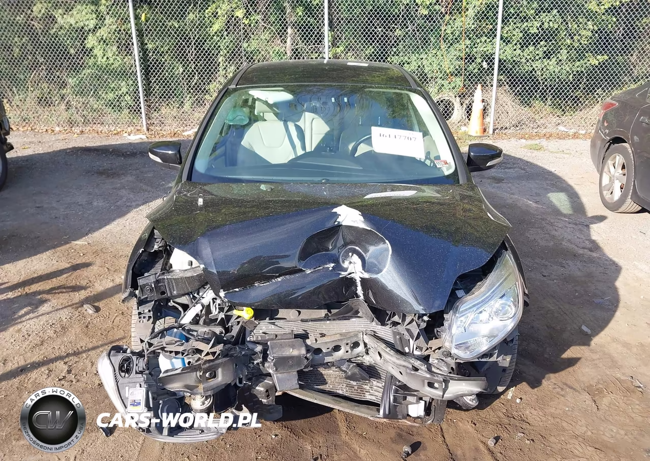 2015 Ford Focus Electric VIN:1FADP3R49FL292345 - 12
